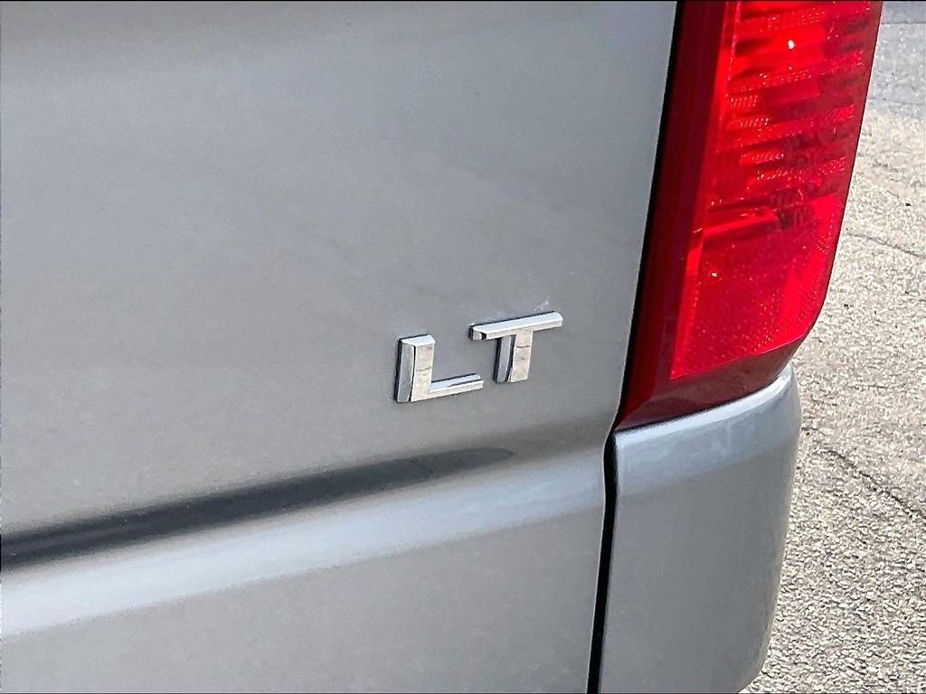 Used 2023 Gray Chevrolet LT image 28
