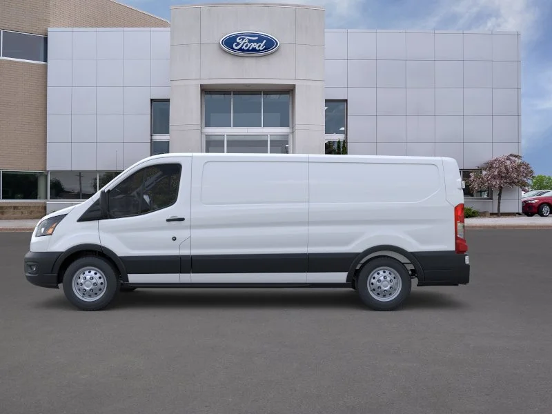New 2026 Oxford White Ford Base image 3
