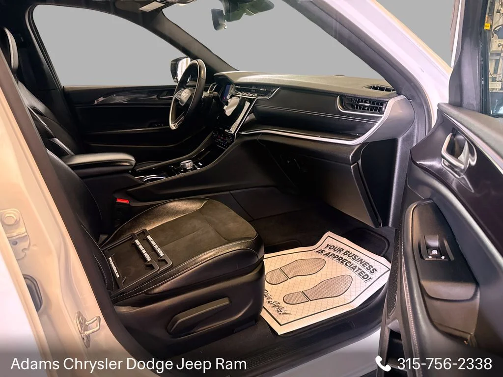 Used 2023 White Jeep Altitude X image 13