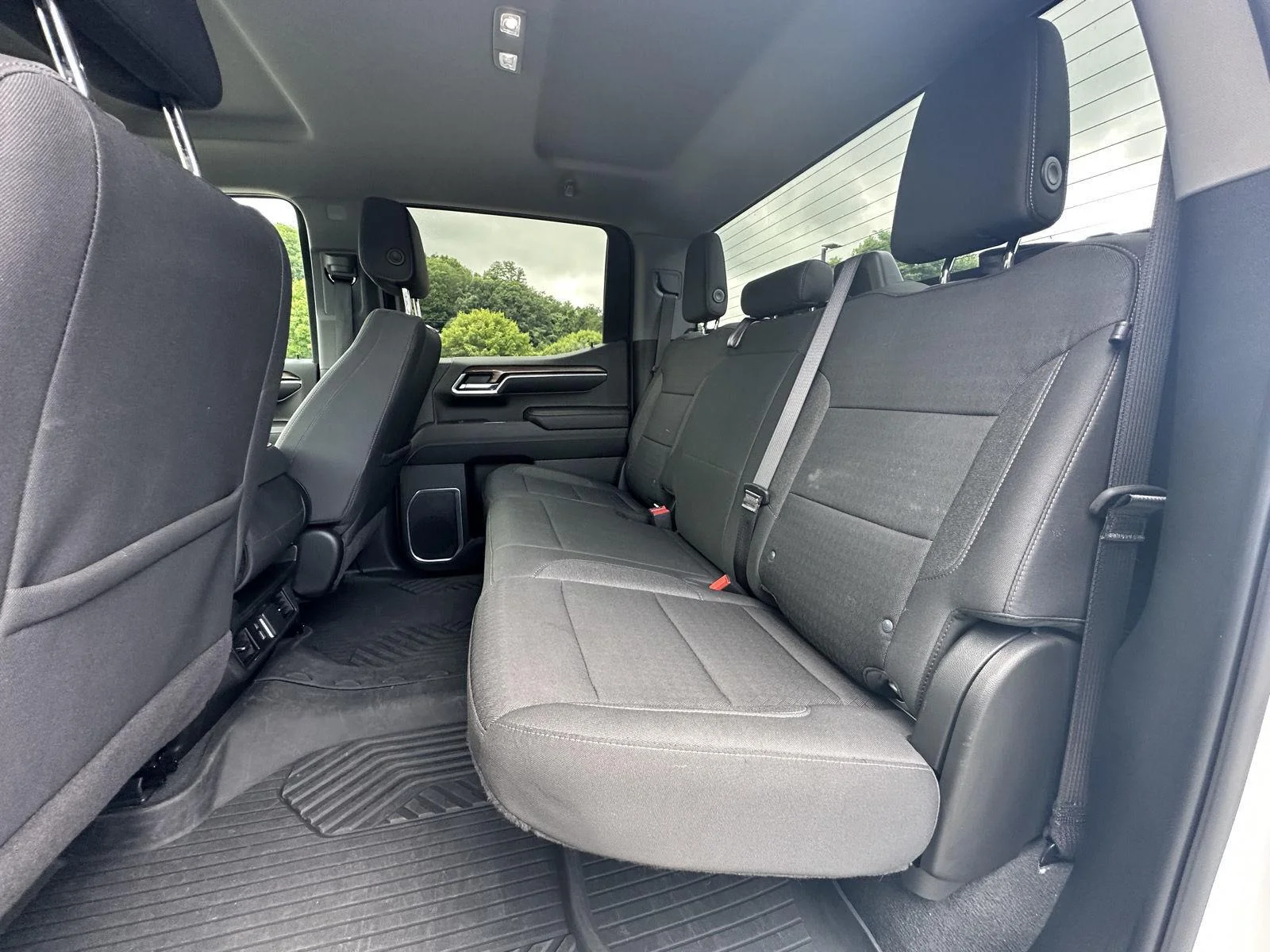 Used 2024 Summit White Chevrolet LT Trail Boss image 11