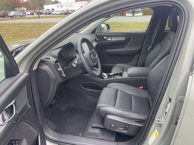 Used 2025 Green Volvo Plus Bright Theme image 7