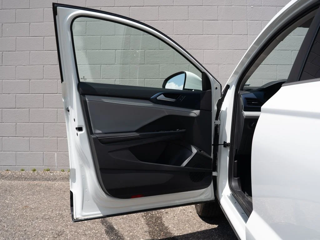 Used 2023 Pure White Volkswagen 1.5T S image 15