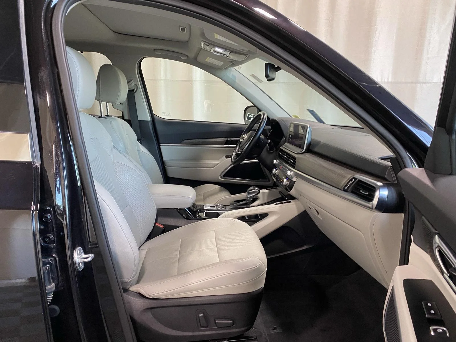 Used 2021 Black Copper Kia EX image 13