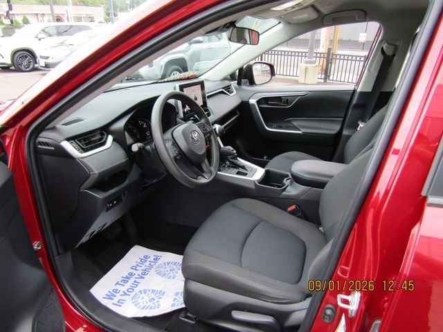 Certified Used 2023 Pearl Toyota LE image 17