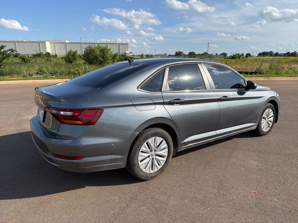 Used 2019 Gray Volkswagen 1.4T S image 5
