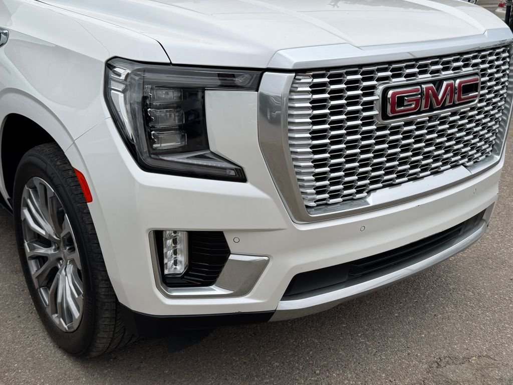 Used 2021 White GMC Denali image 22