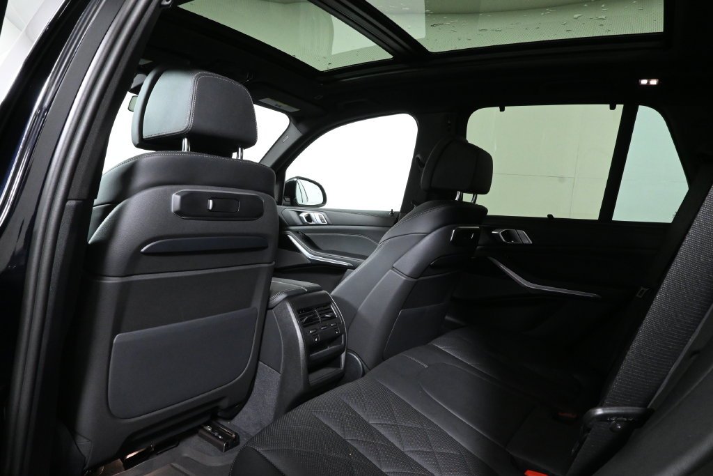 Certified Used 2024 Carbon Black Metallic BMW xDrive40i image 7