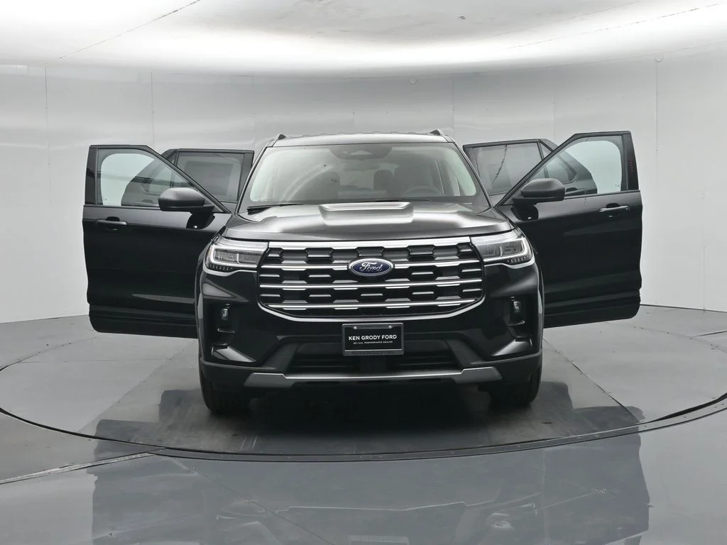 New 2026 Agate Black Metallic Ford Active image 32