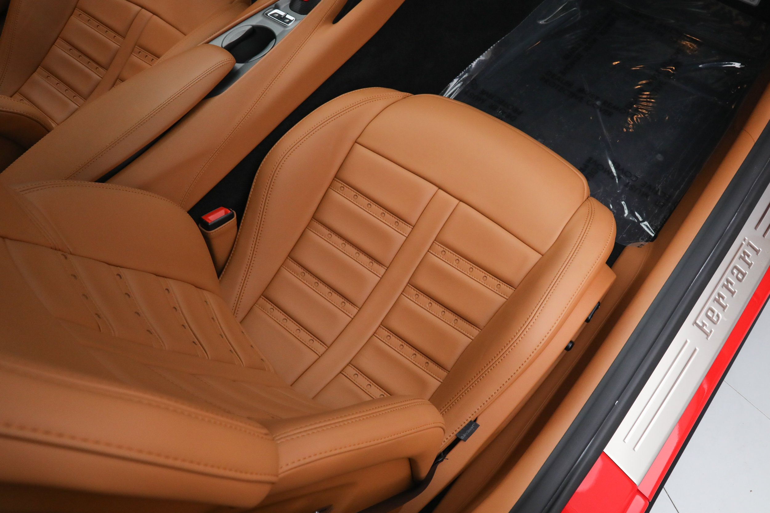 Used 2014 Red Ferrari  image 22