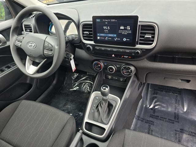 New 2026 Onyx Black Hyundai SE image 10