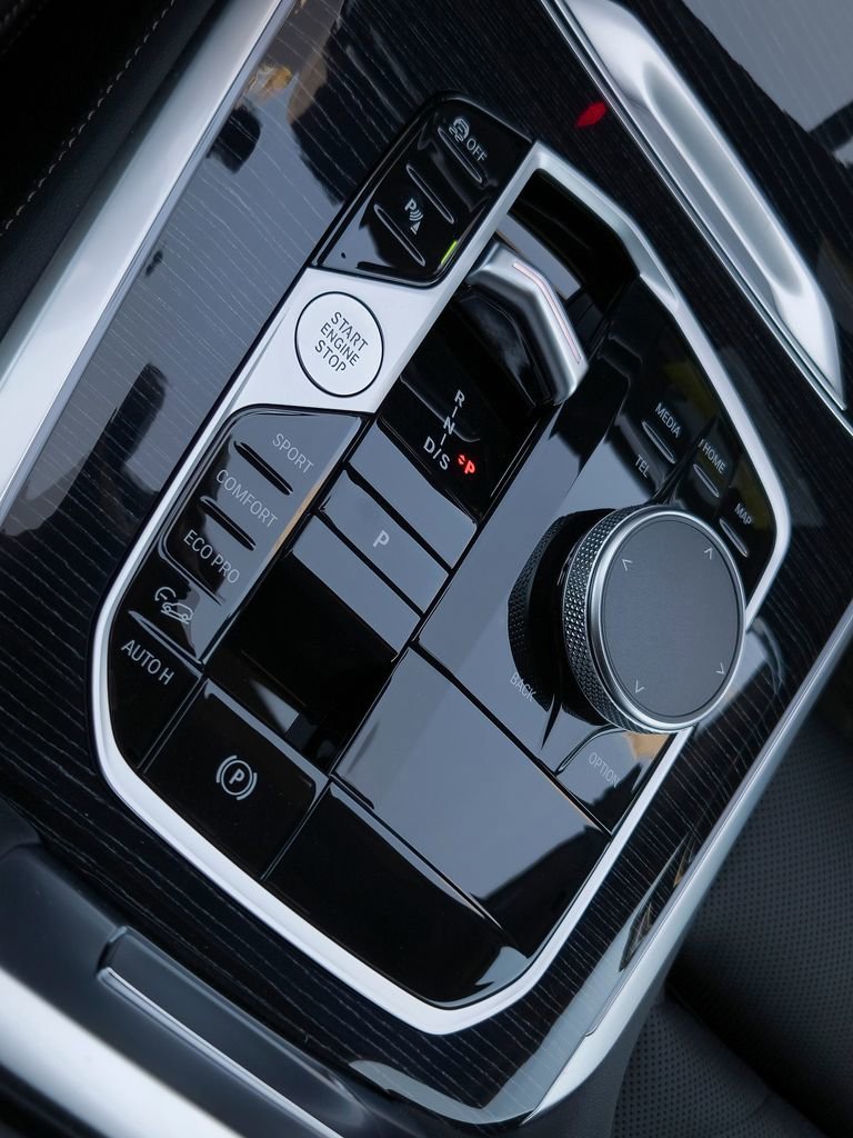 New 2026 Brooklyn Grey Metallic BMW xDrive40i image 11