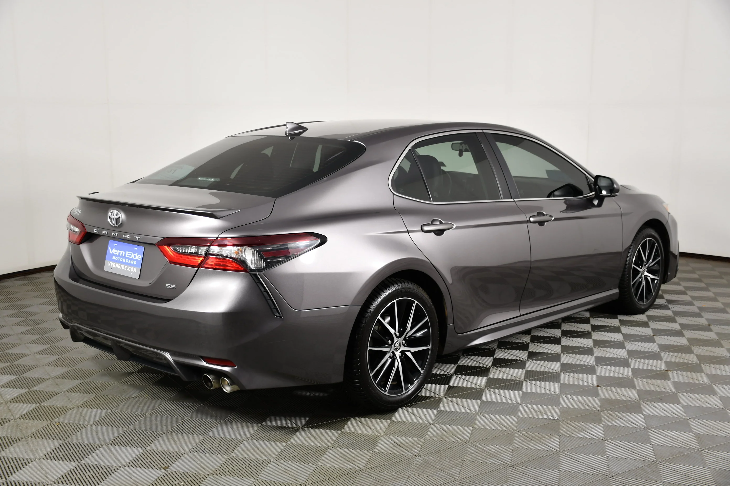 Used 2021 Predawn Gray Mica Toyota SE image 6