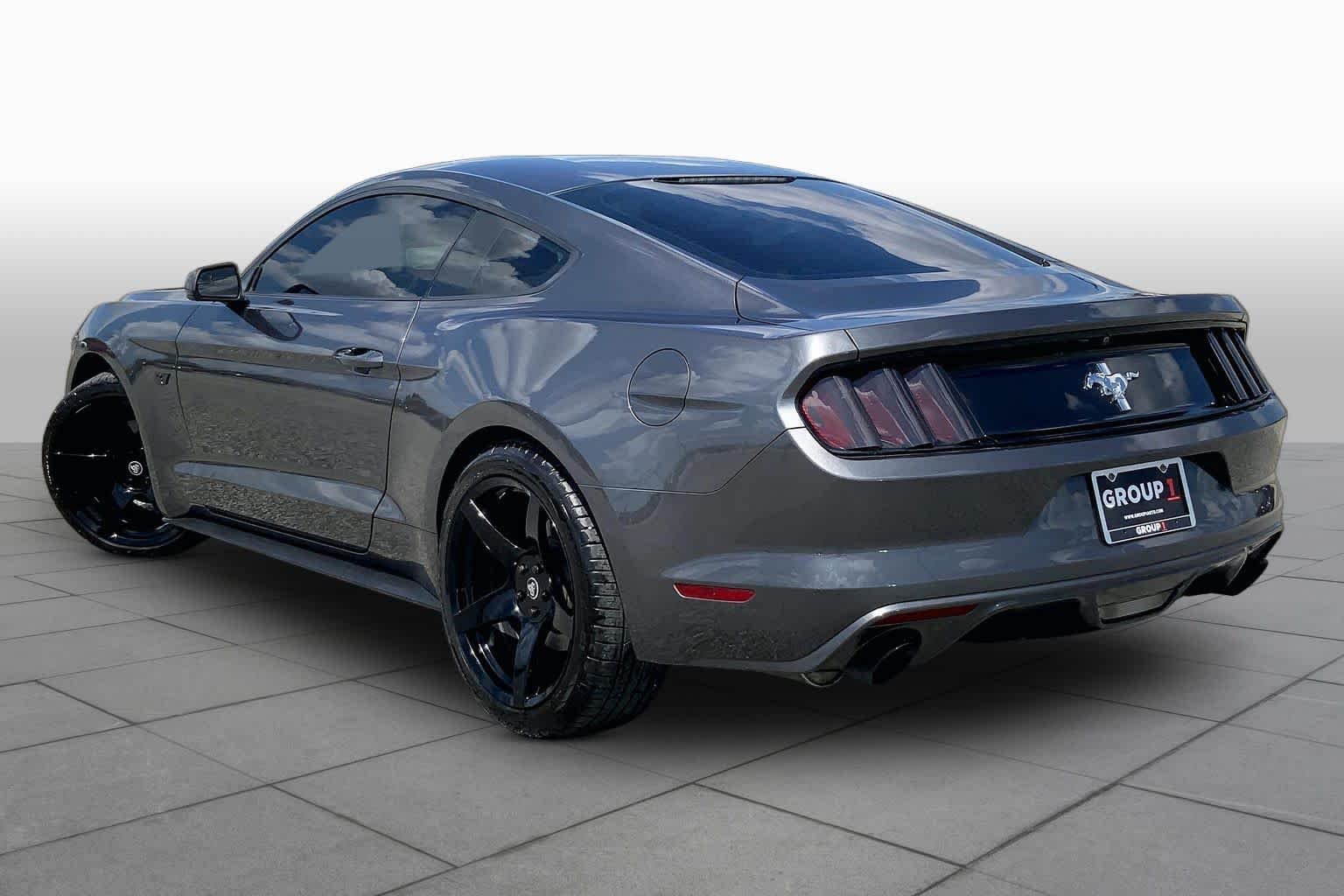 Used 2017 Magnetic Ford V6 image 12