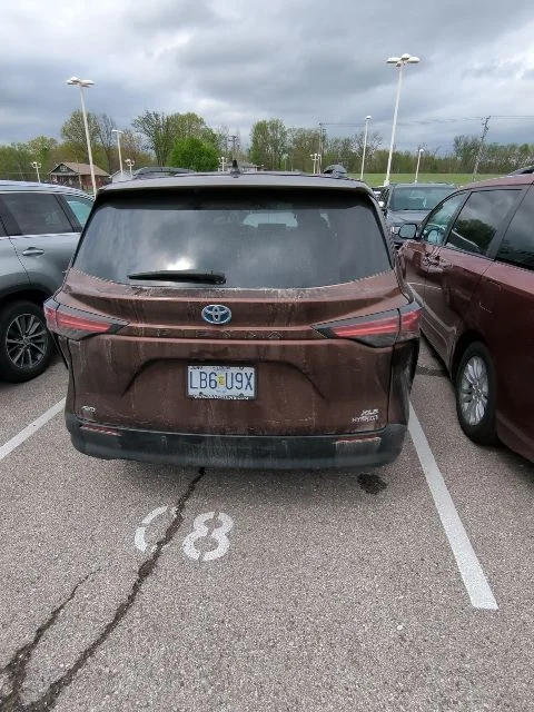 Used 2022 Brown Toyota XLE image 4