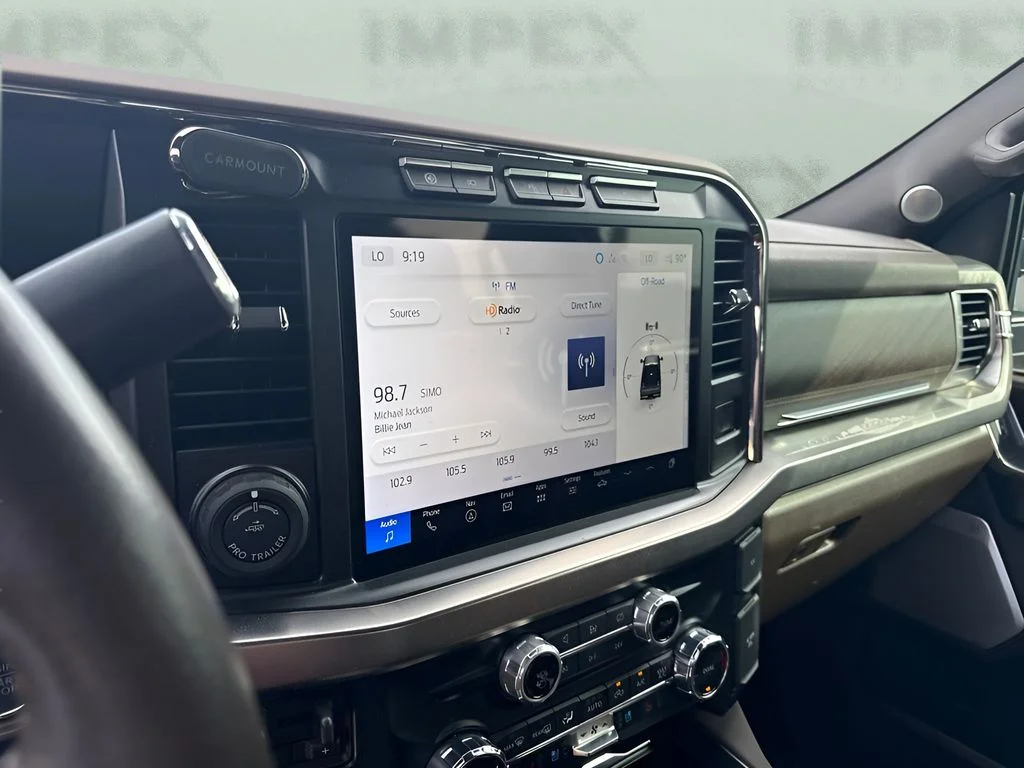 Used 2023  Ford King Ranch image 13