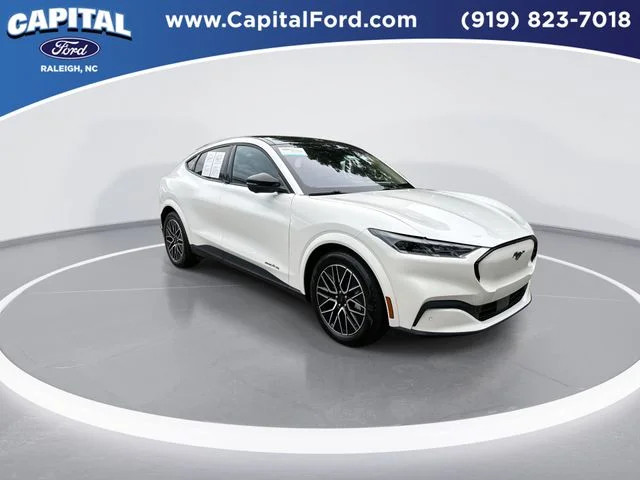 Used 2025 White Ford Premium image 2