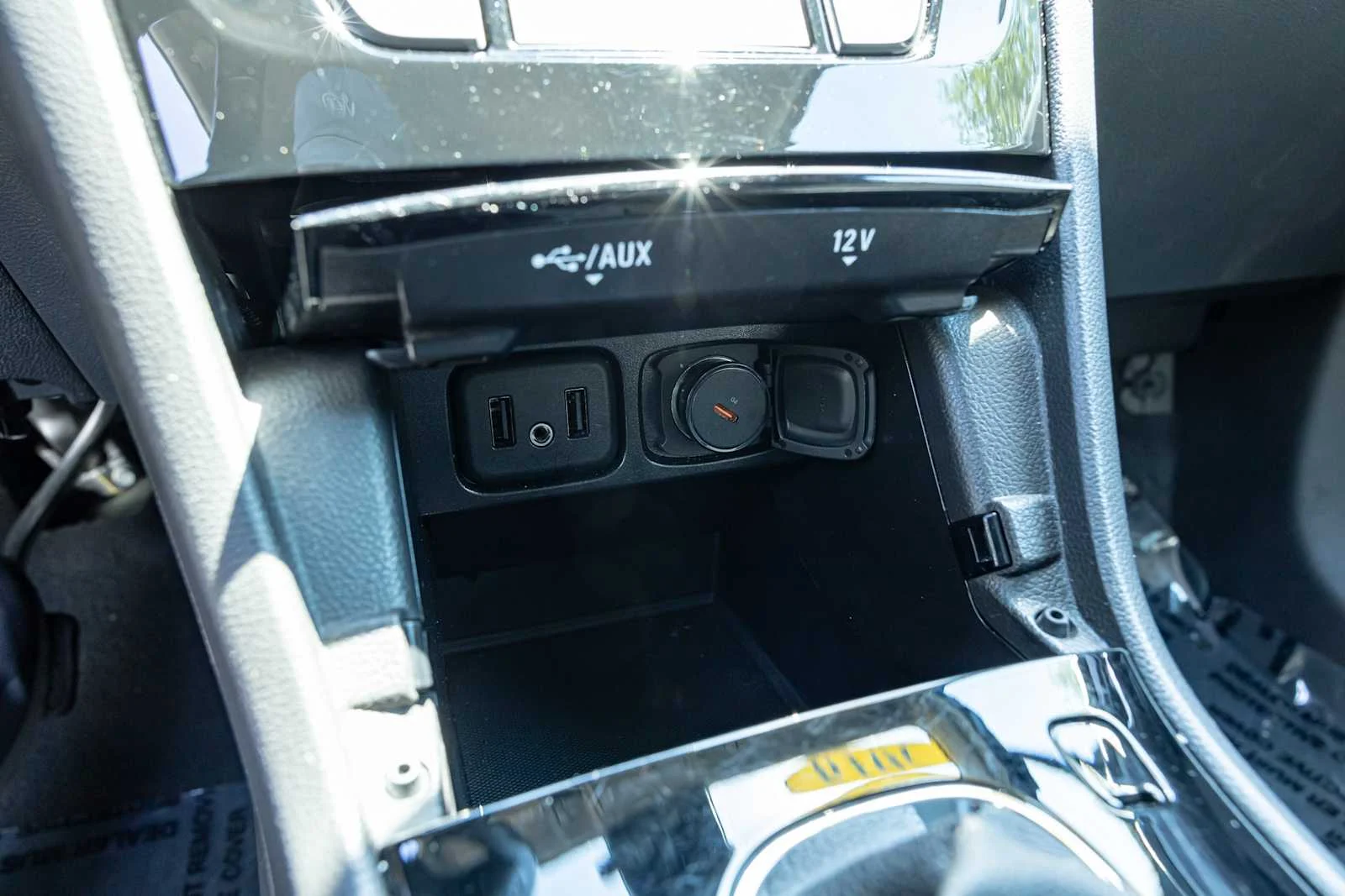 Used 2019 Ebony Twilight Metallic Buick Sport Touring image 21