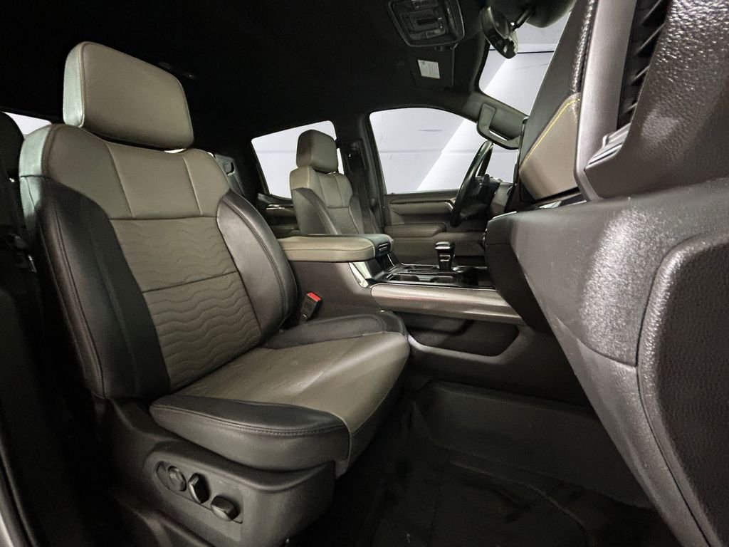 Used 2024 Gray Chevrolet ZR2 image 13