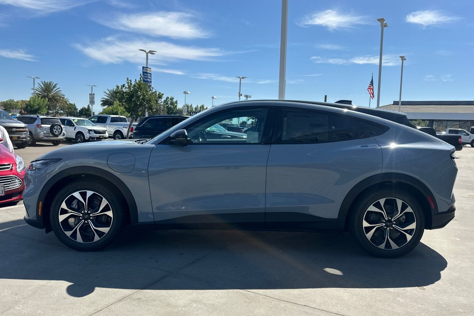 New 2026 Gray Ford Select image 6