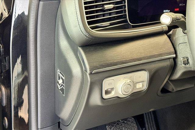 New 2026 Obsidian Black Metallic Mercedes-Benz GLE 350 image 40