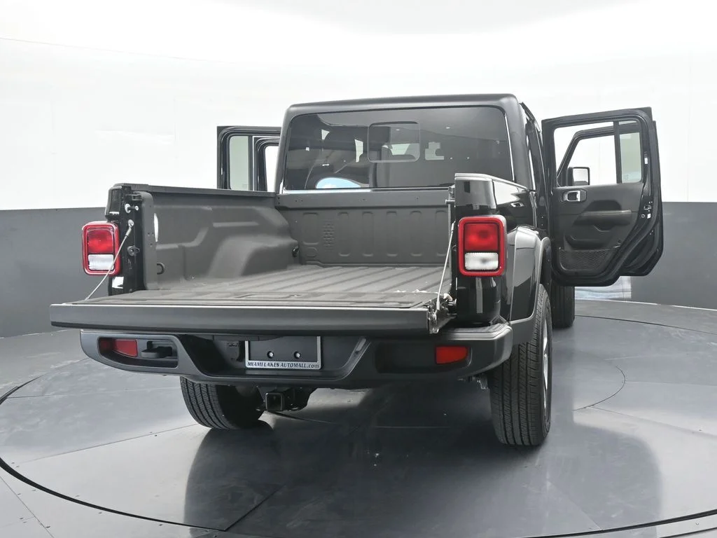 Used 2024 Black Clearcoat Jeep Sport S image 71