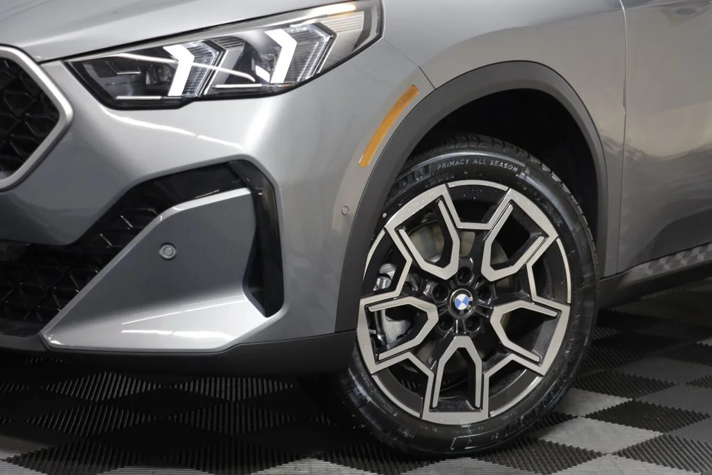 New 2026 Gray BMW xDrive28i image 4
