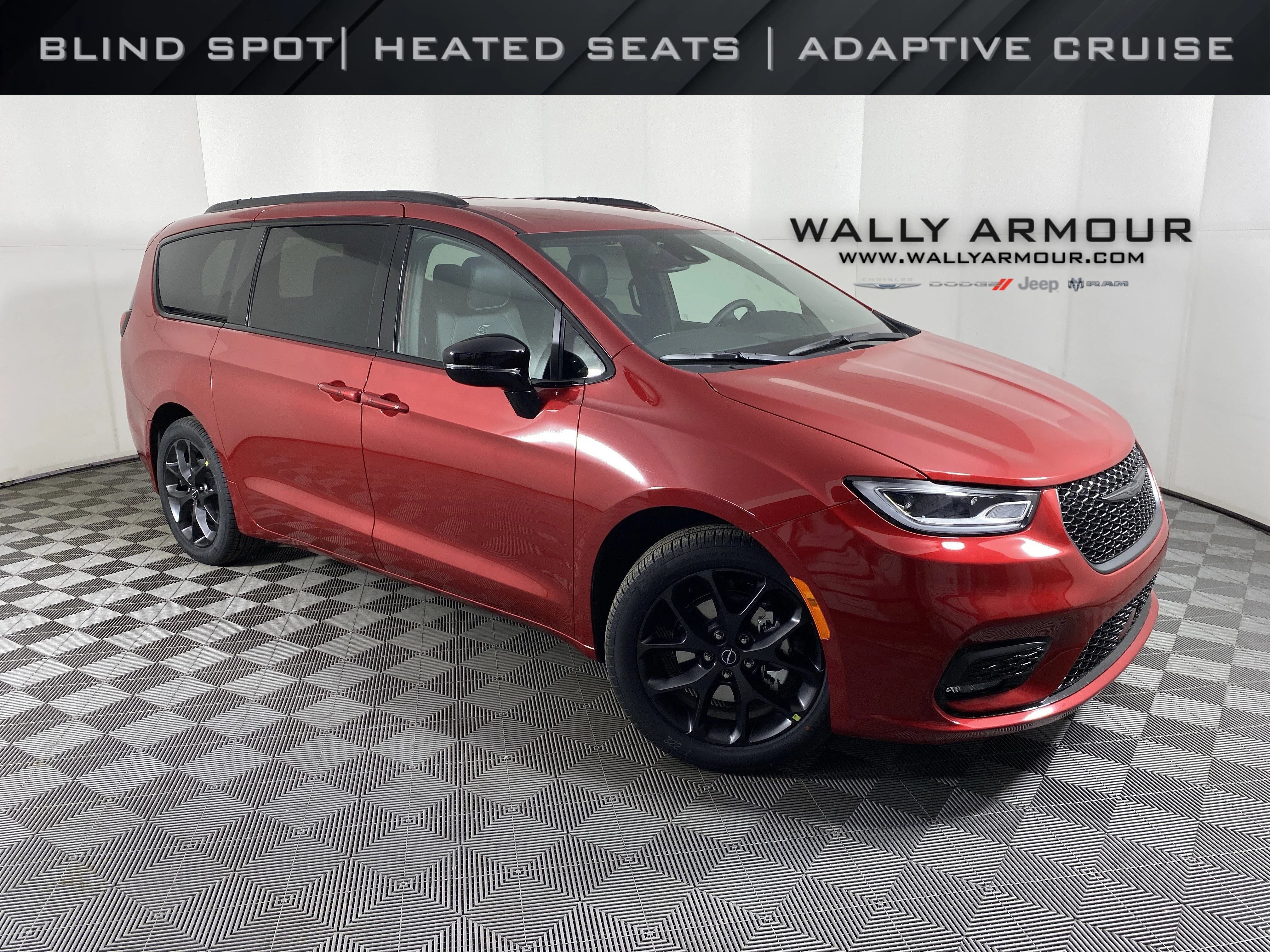 2026 Chrysler Pacifica Select's photo