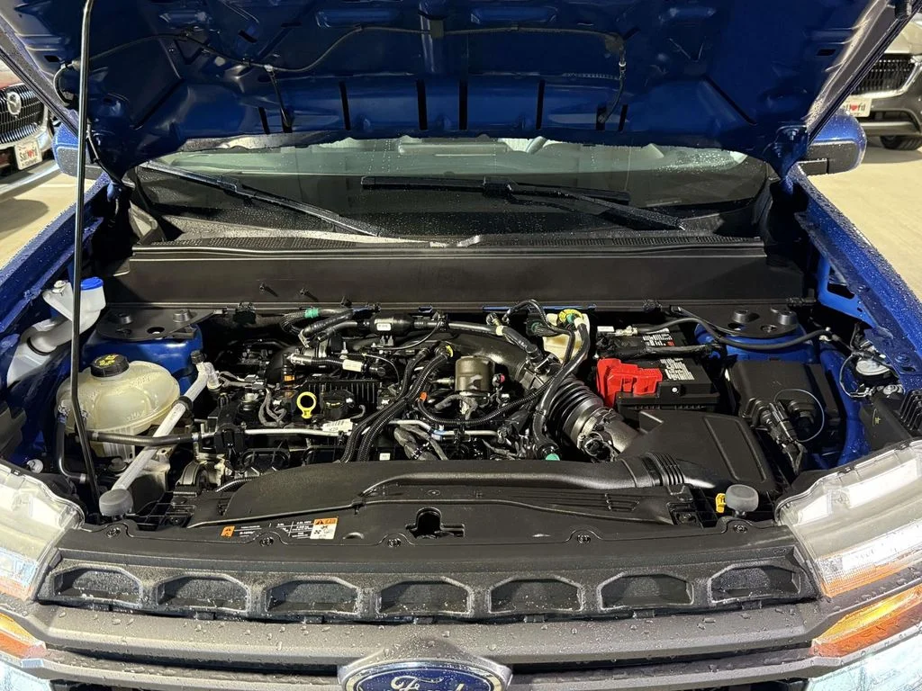 Used 2023 Blue Ford XLT image 12