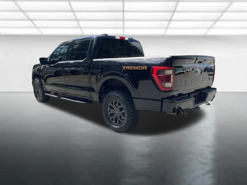 Used 2022 Black Ford Tremor image 3