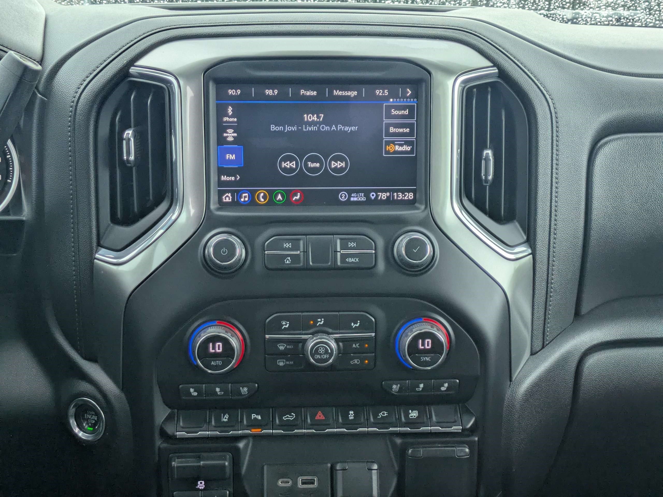 2020 Chevrolet Silverado 2500HD LTZ - Photo 17