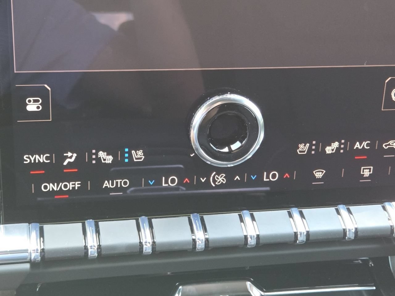 2026 GMC Yukon XL Denali - Photo 37