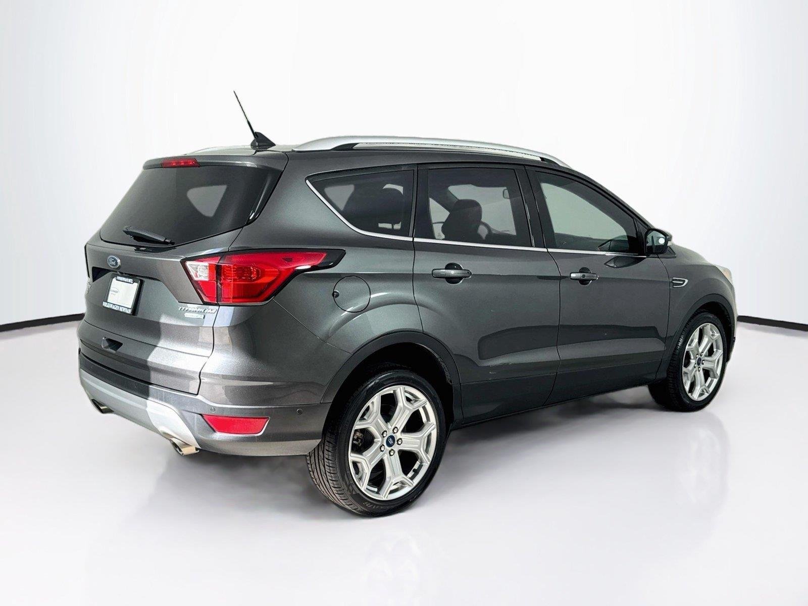 Used 2019 Magnetic Ford Titanium image 2