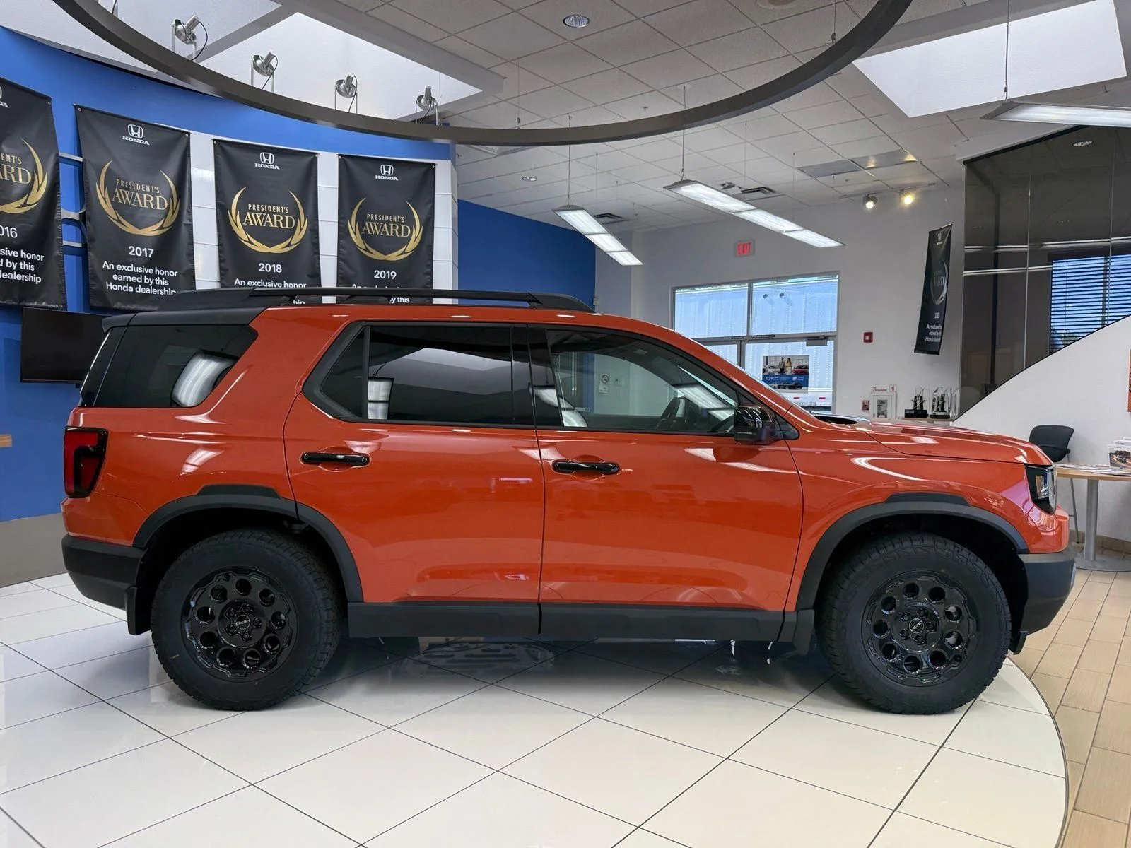 Used 2026 Orange Honda TrailSport Elite Blackout image 11