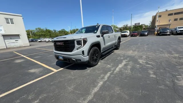 Used 2024 Gray GMC Elevation image 4