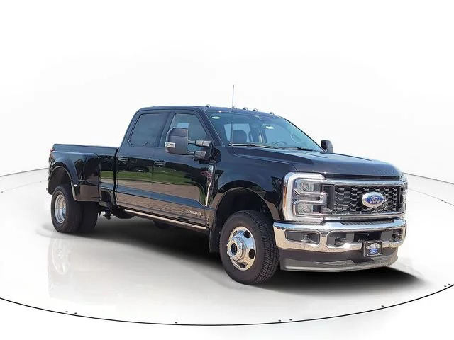 New 2026 Black Metallic Ford Lariat image 3