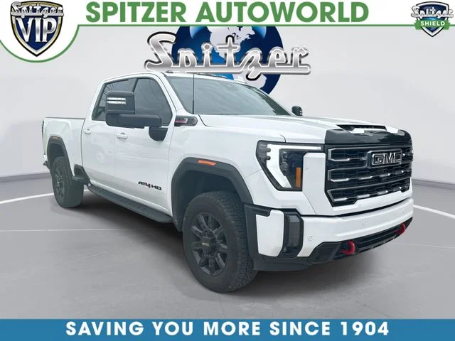Used 2024 White GMC AT4 image 1