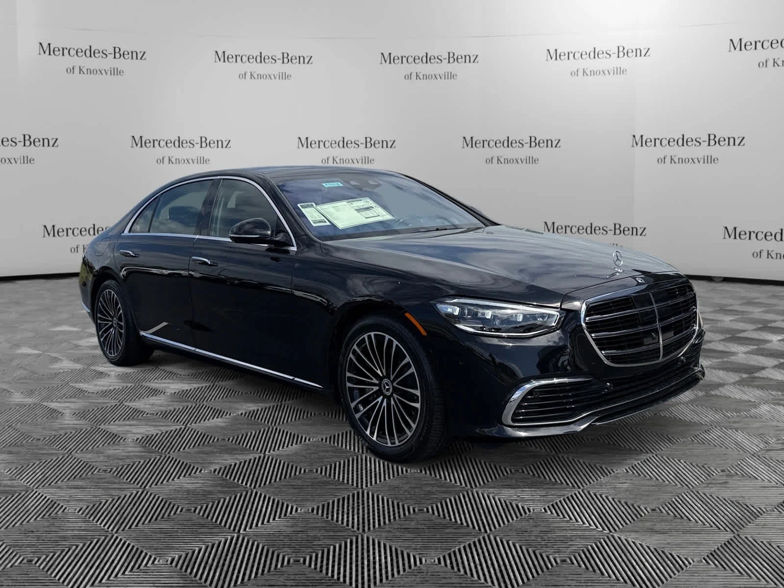 Used 2026 Obsidian Black Metallic Mercedes-Benz S 580 image 7