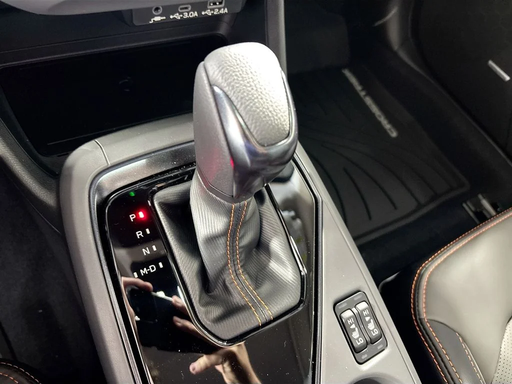 New 2026 CRYSTAL WHITE PEARL Subaru Limited Hybrid image 18