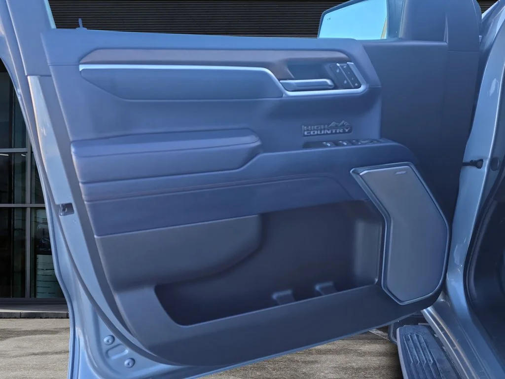 2025 Chevrolet Silverado 1500 High Country - Photo 18