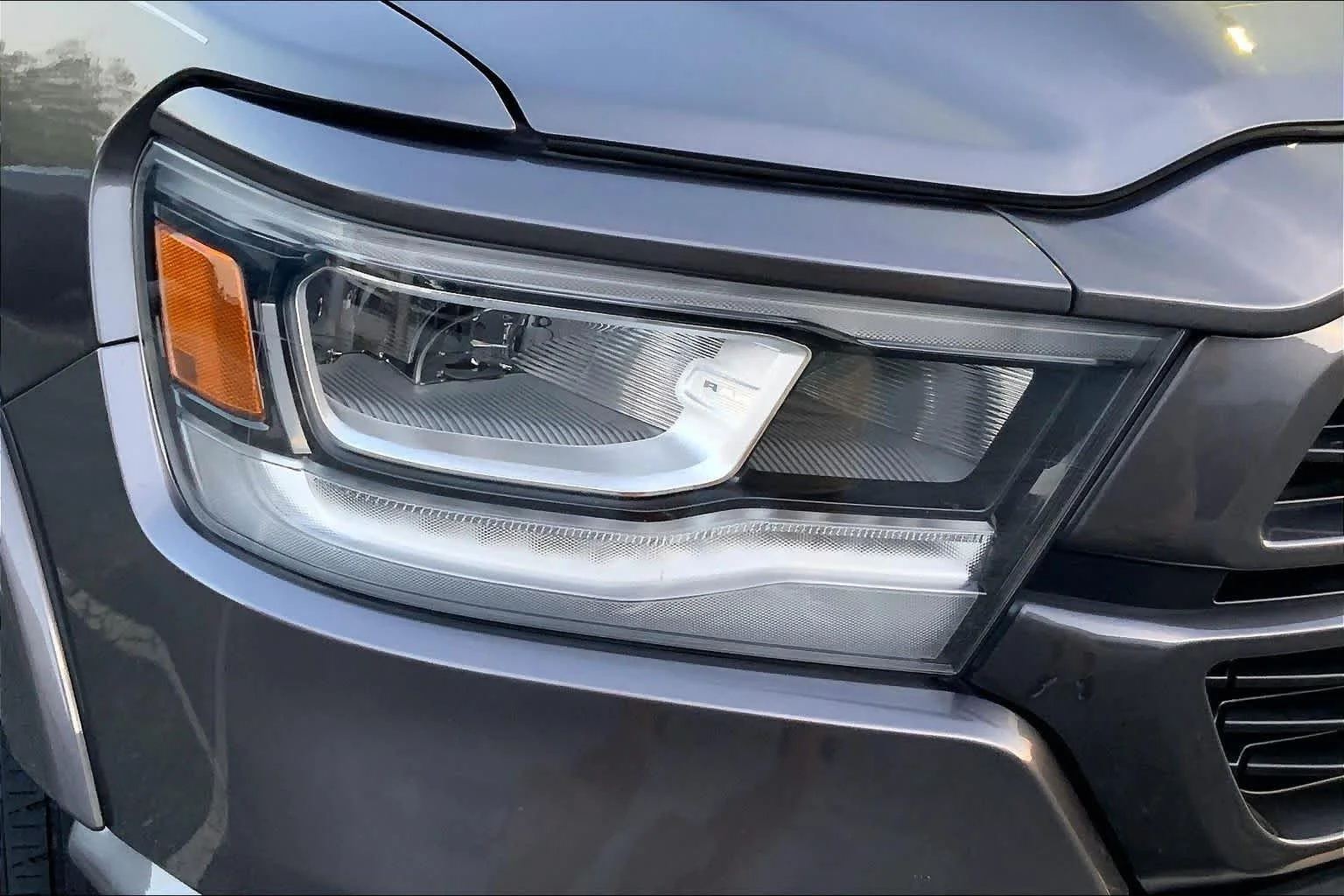 Used 2022 Granite Crystal Metallic Clearcoat Ram Laramie image 24