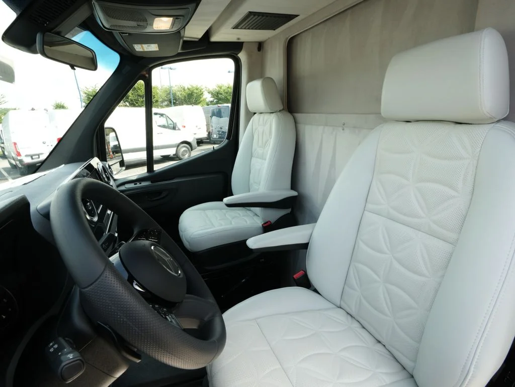 Used 2026 Obsidian Black Metallic Mercedes-Benz Cargo 170 WB image 7