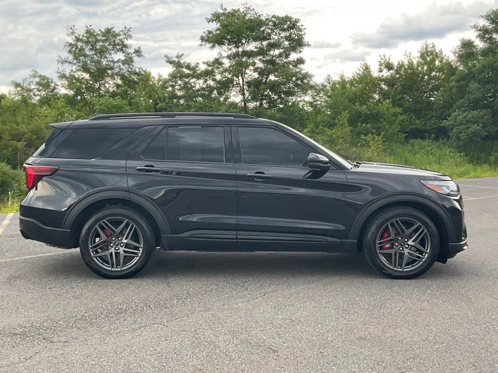 Used 2025 Black Metallic Ford ST image 29