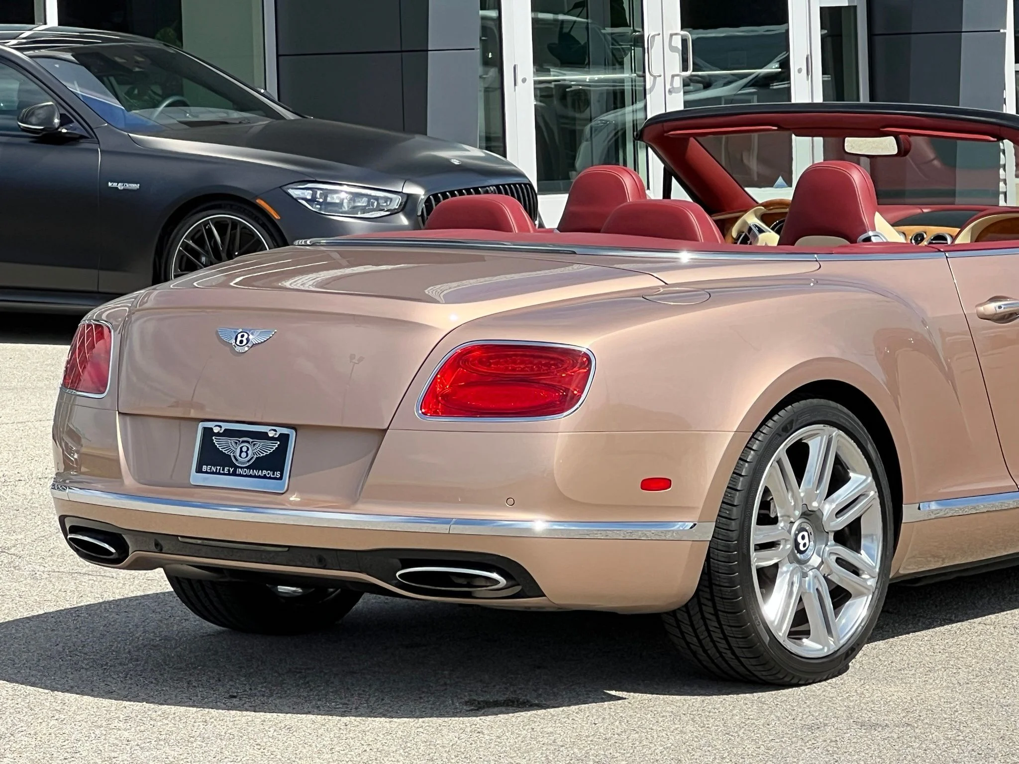 Used 2017 Gold Bentley W12 image 12