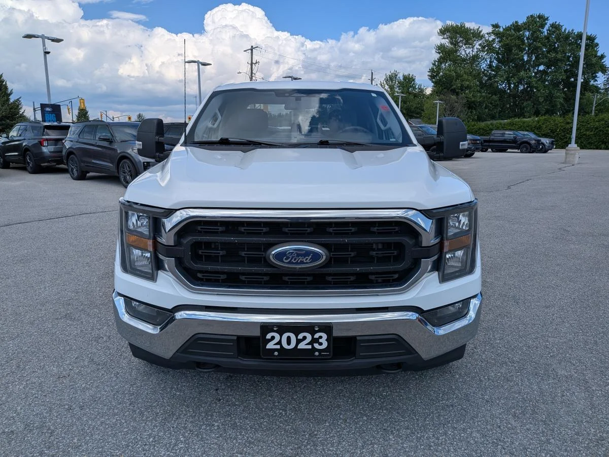 Used 2023 White Ford Xlt 4wd Supercrew image 2