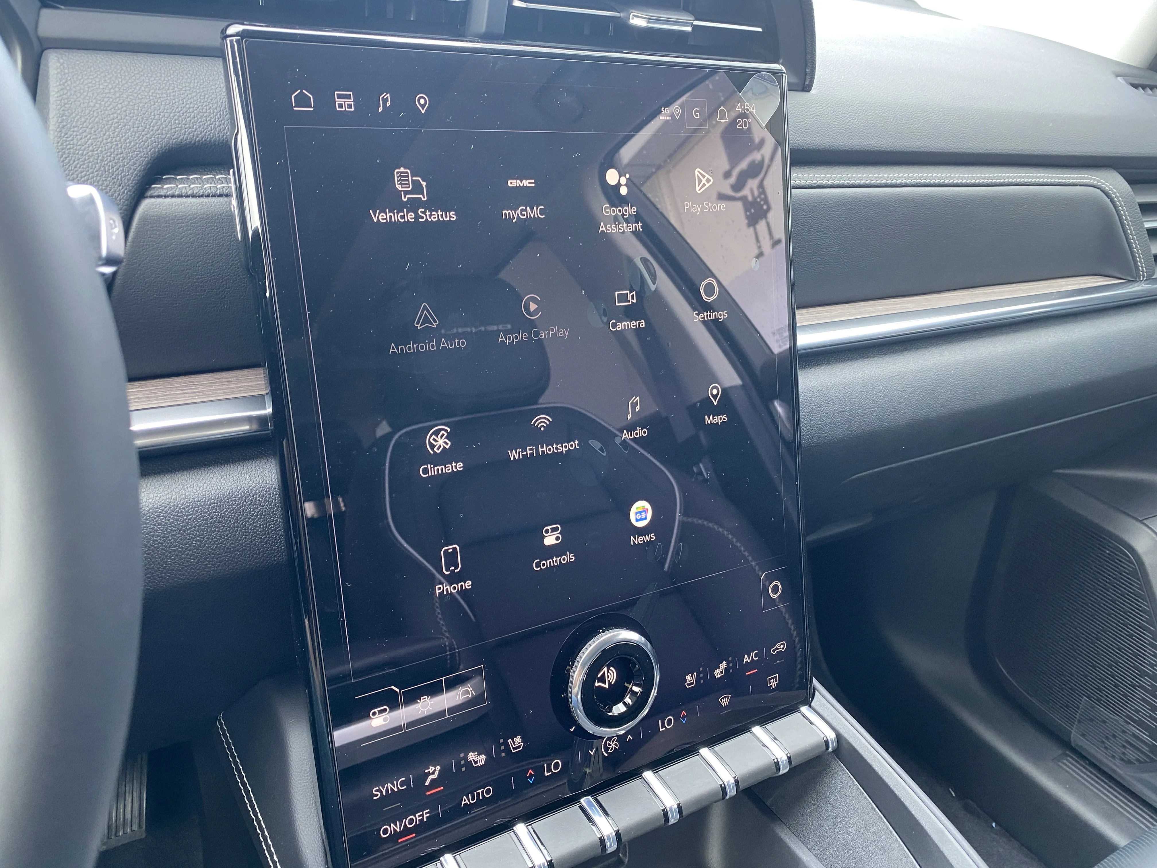 New 2026 GLACIER WHITE TRICOAT GMC AWD Denali image 20