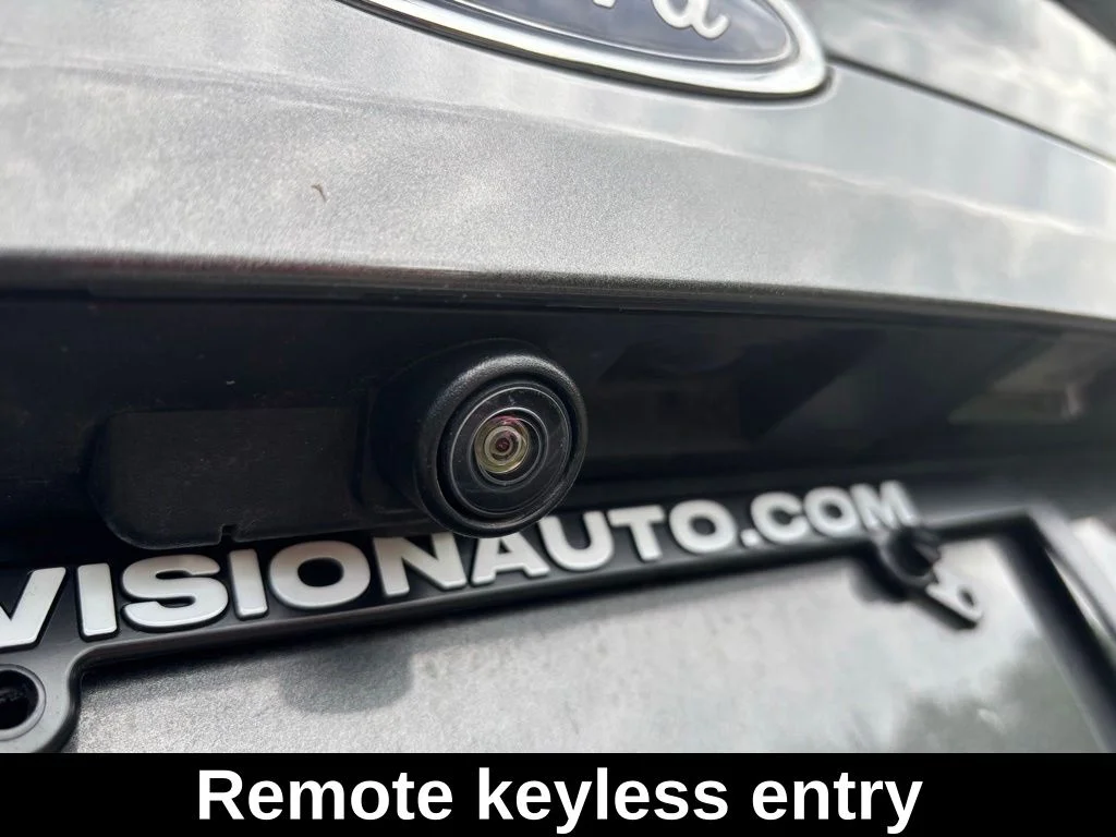 Used 2019 Gray Ford SE image 16
