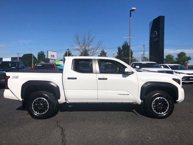 Certified Used 2025 ICE CAP Toyota  image 2