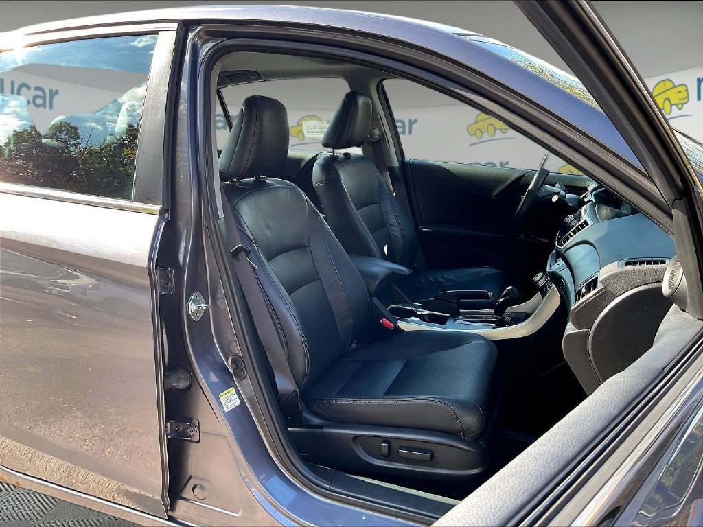 Used 2013 Gray Honda EX-L image 11