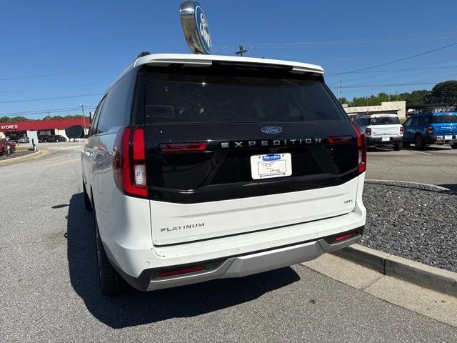 New 2026 Star White Metallic Tri-Coat Ford Platinum image 9