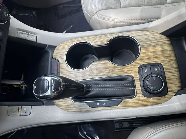 Used 2018 White GMC Denali image 27